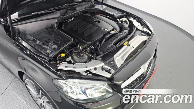 Mercedes-Benz C-Class 2023 — photo 6