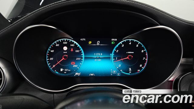 Mercedes-Benz C-Class 2023 — photo 8