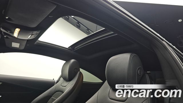 Mercedes-Benz C-Class 2023 — photo 20
