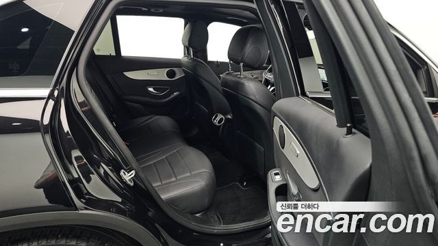 Mercedes-Benz GLC-Class 2021 — photo 11