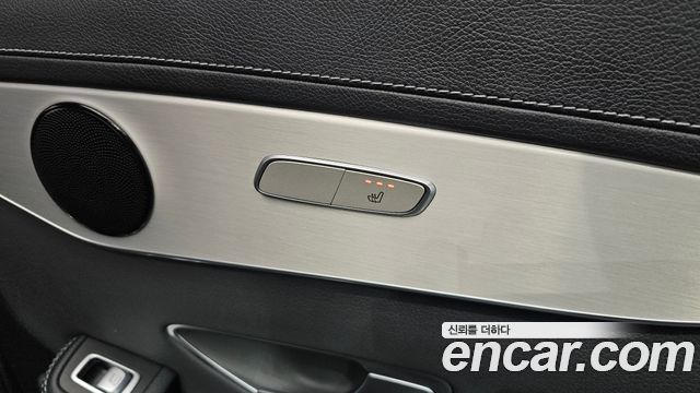 Mercedes-Benz GLC-Class 2021 — photo 19