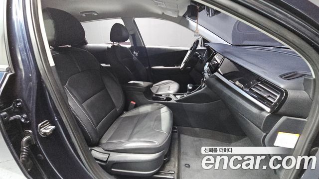 Kia Niro 2020 — photo 11