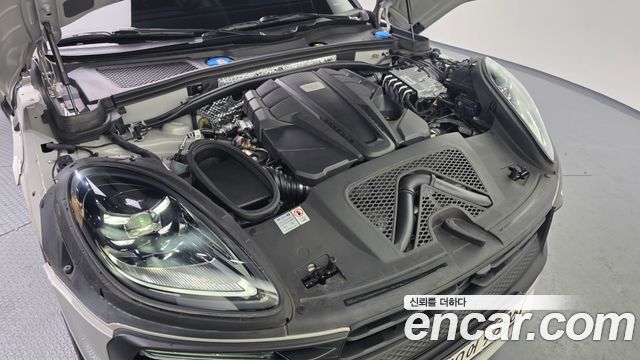 Porsche Macan 2023 — photo 6