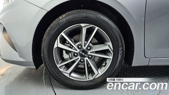 Kia K3 2024 — photo 5