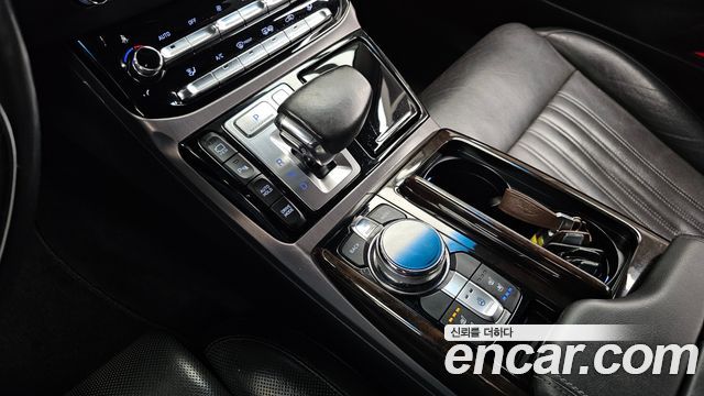 Genesis EQ900 2016 — photo 9