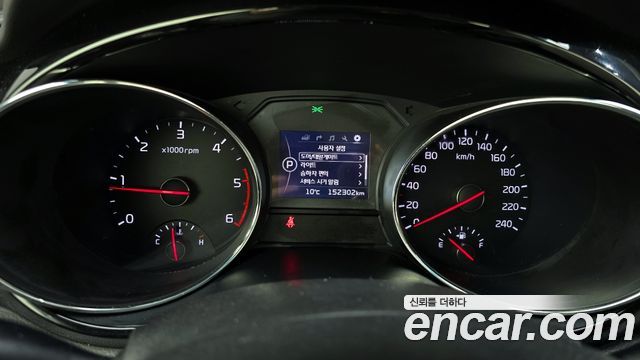 Kia Canival 2016 — photo 8