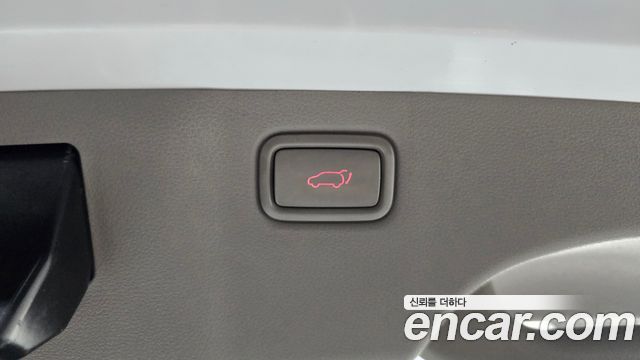 Kia Canival 2016 — photo 20