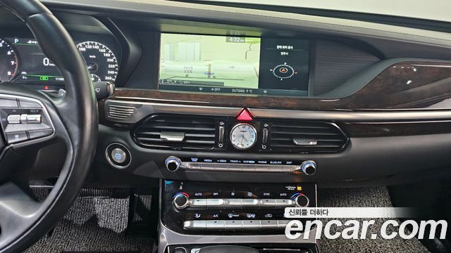 Genesis EQ900 2018 — photo 14