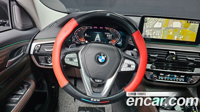 BMW Gran Turismo 2023 — photo 13