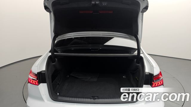 Audi A6 2020 — photo 20
