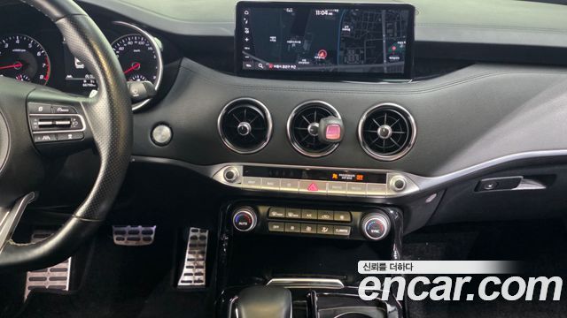 Kia Stinger 2021 — photo 14