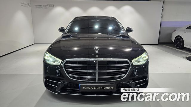 Mercedes-Benz S-Class 2023 — photo 6