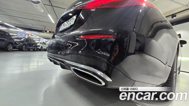 Mercedes-Benz S-Class 2023 — photo 11