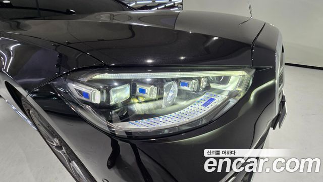 Mercedes-Benz S-Class 2023 — photo 12