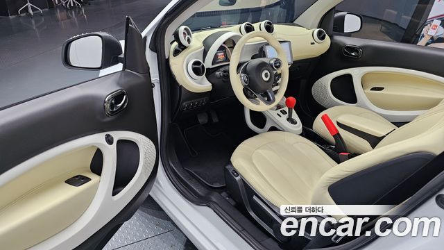Smart Fortwo 2017 — photo 11
