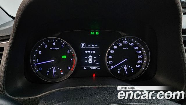 Hyundai AVANTE 2017 — photo 8