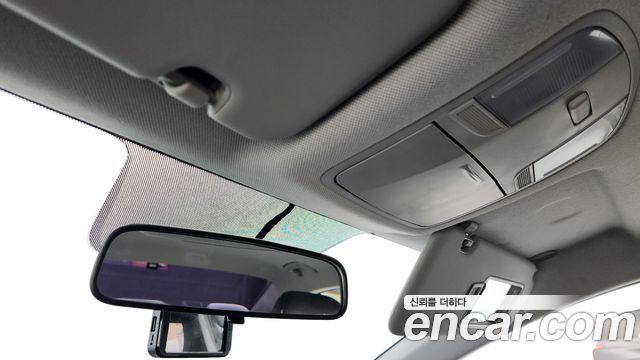 Hyundai AVANTE 2017 — photo 17