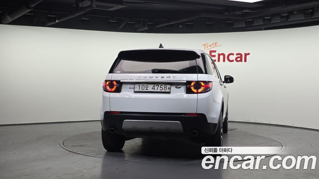 Land Rover Discovery Sport 2019 — photo 4