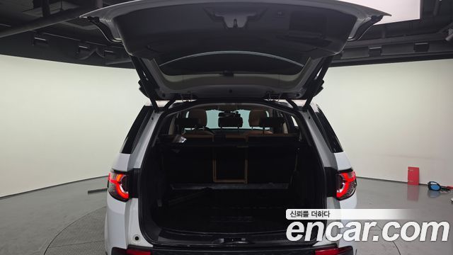 Land Rover Discovery Sport 2019 — photo 20