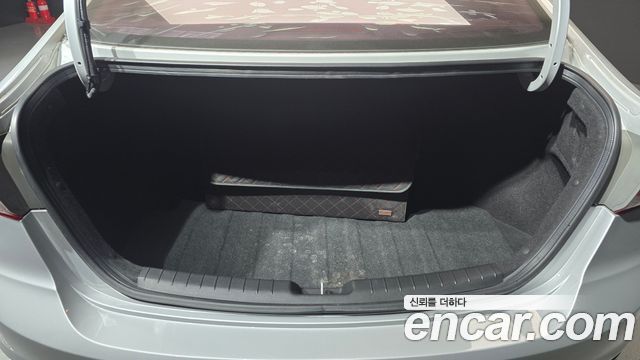 Hyundai AVANTE 2018 — photo 20