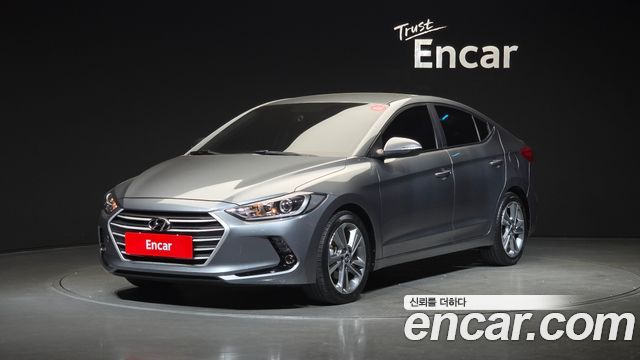 Hyundai AVANTE 2017 — photo 1