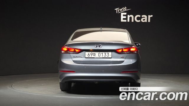Hyundai AVANTE 2017 — photo 4