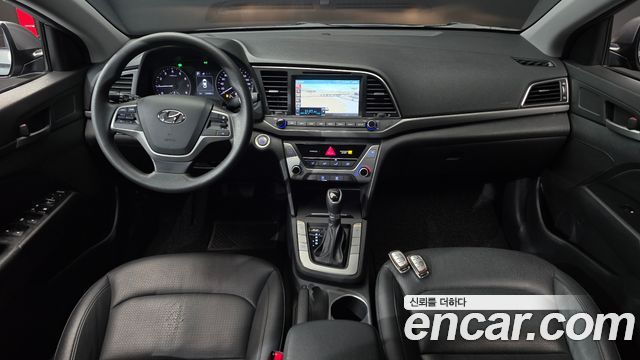 Hyundai AVANTE 2017 — photo 7