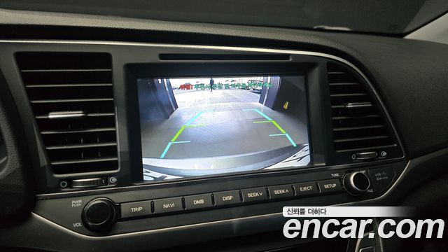 Hyundai AVANTE 2017 — photo 15