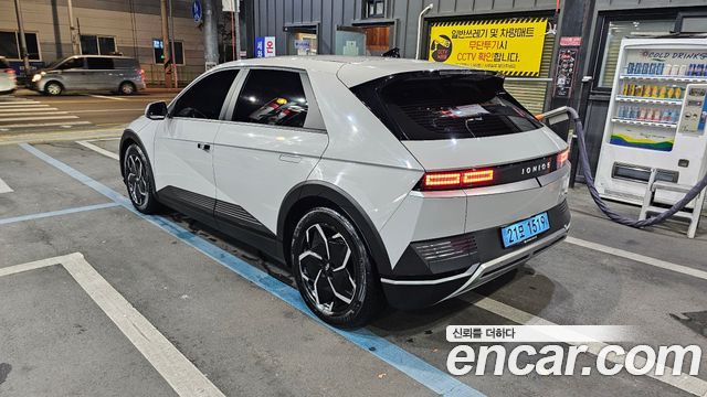 Hyundai Ioniq5 2022 — photo 2