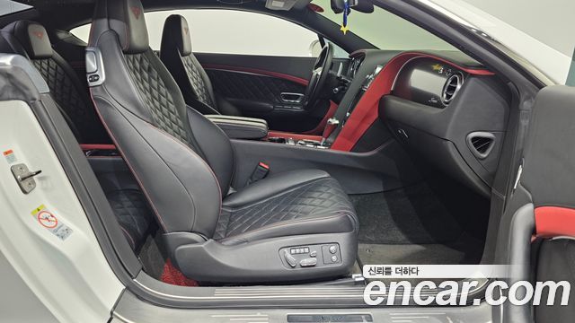 Bentley Continental 2016 — photo 11