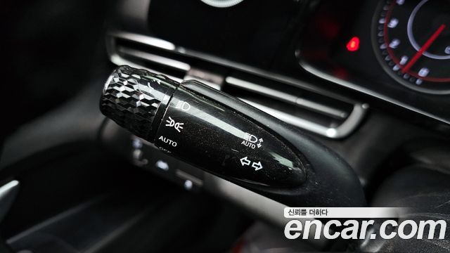 Hyundai AVANTE 2022 — photo 17