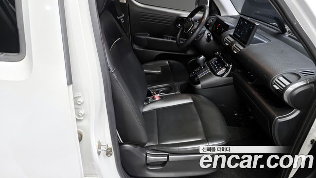 Hyundai Casper 2022 — photo 12