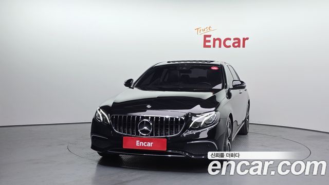 Mercedes-Benz E-Class 2020 — photo 3