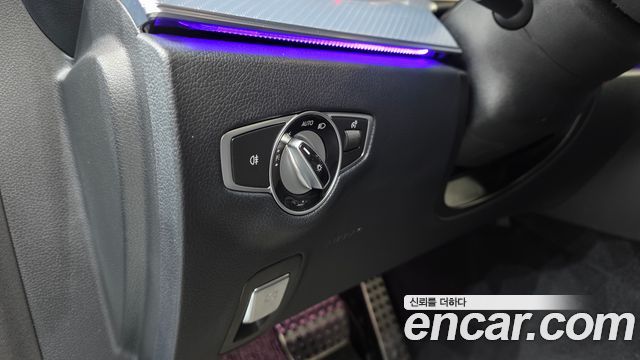 Mercedes-Benz E-Class 2020 — photo 12