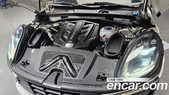 Porsche Macan 2018 — photo 6