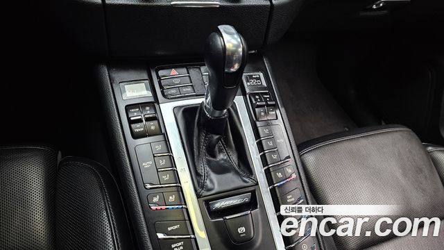 Porsche Macan 2018 — photo 9