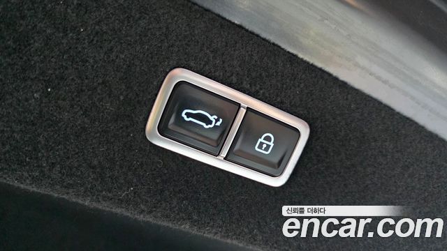 Genesis G90 2023 — photo 18