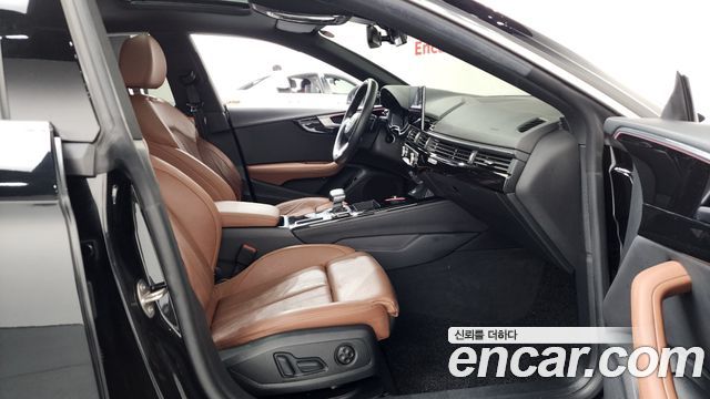 Audi A5 2021 — photo 11