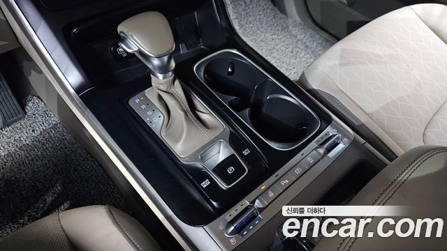 Kia Canival 2021 — photo 9