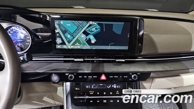 Kia Canival 2021 — photo 14