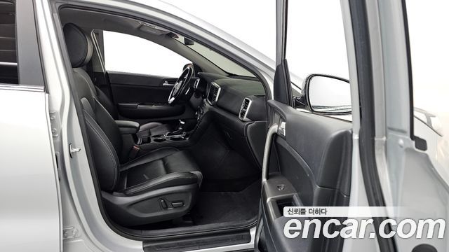 Kia Sportage 2019 — photo 11