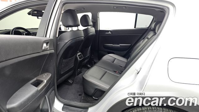 Kia Sportage 2019 — photo 12