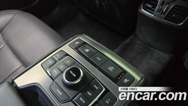 Hyundai Genesis 2015 — photo 19