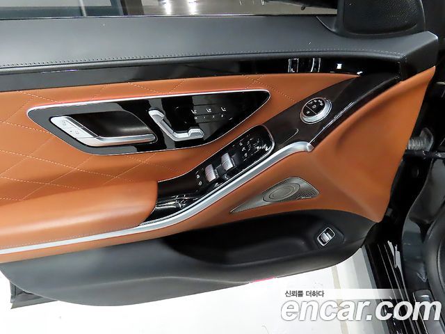 Mercedes-Benz S-Class 2021 — photo 12