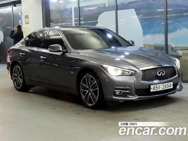 Infiniti Q50 2014 — photo 1