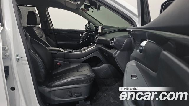 Hyundai Santafe 2021 — photo 11