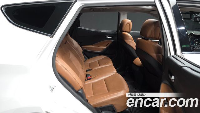 Hyundai Santafe 2016 — photo 12