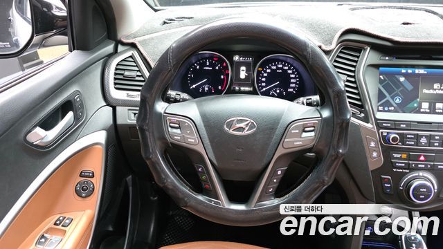 Hyundai Santafe 2016 — photo 13