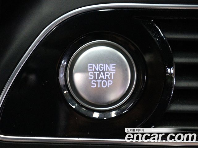 Genesis G70 2018 — photo 11