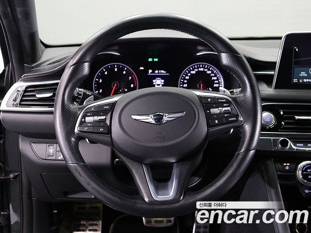 Genesis G70 2018 — photo 15